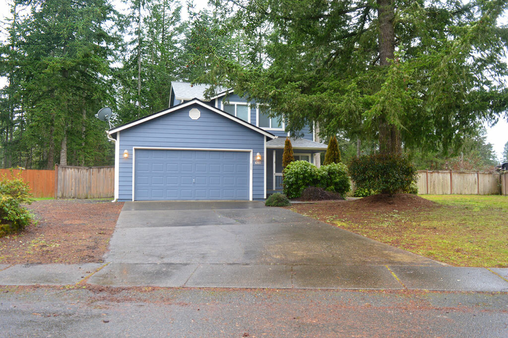 Property Photo:  601 Nieland Lp SE  WA 98576 