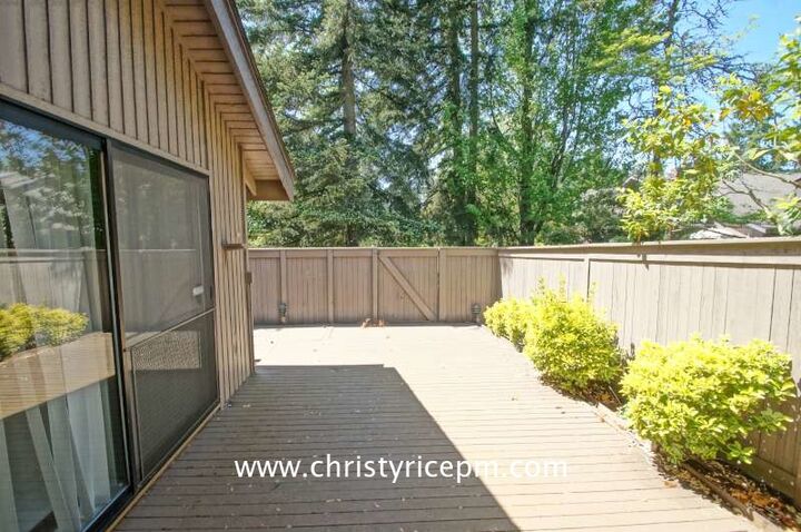 Property Photo: 137 143rd Place NE 30 WA 98007
