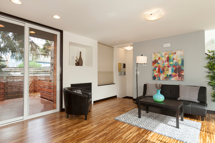 Property Photo: Living/dining room 830 NW 53rd St B  WA 98107 