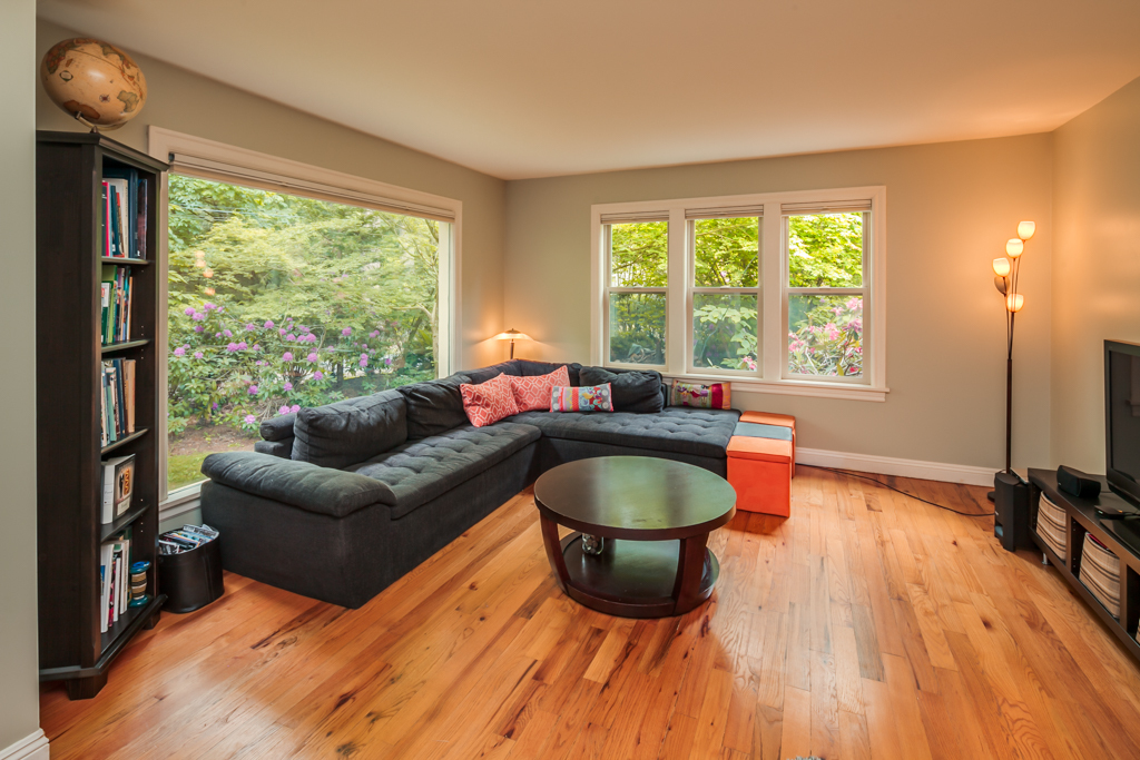 Property Photo: Living room 1801 Summit St  WA 98229 