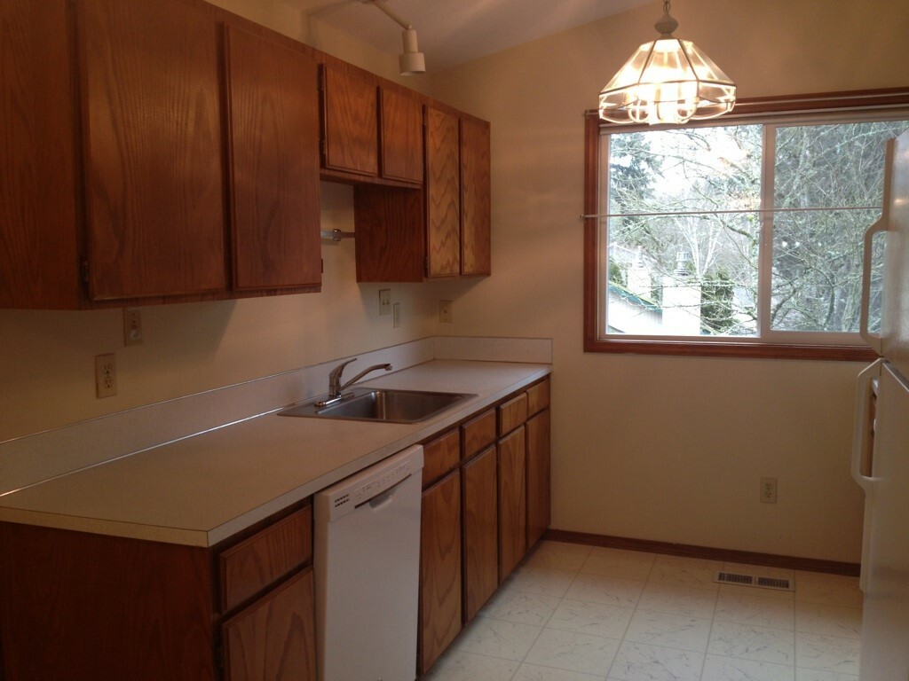 Property Photo: Kitchen 7965 SW Fanno Creek Dr.  OR 97224 