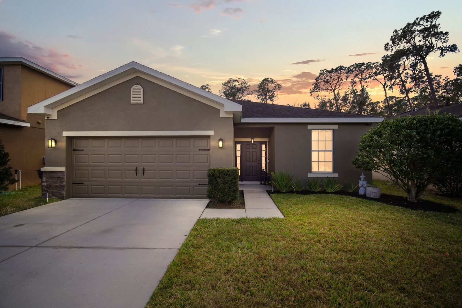 Property Photo: 8307 Tidal Breeze Drive FL 33569
