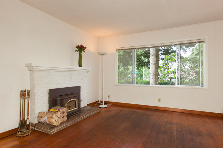 Property Photo: Living room 10054 40th Ave SW  WA 98146 