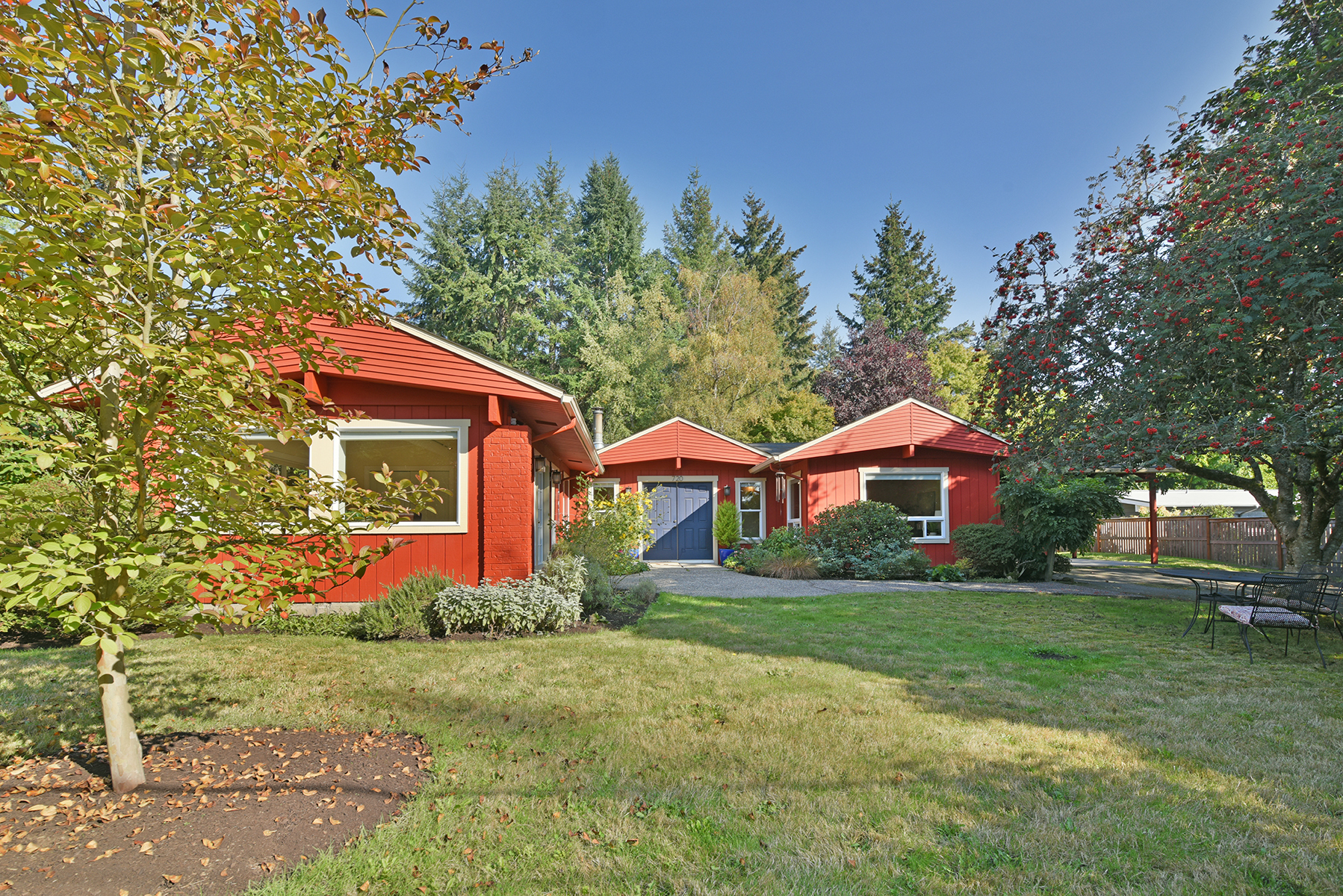 Property Photo: Lovell Avenue 720 Lovell Ave NW  WA 98110 