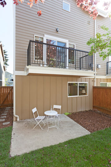 Property Photo: 1306 N 88th St WA 98103