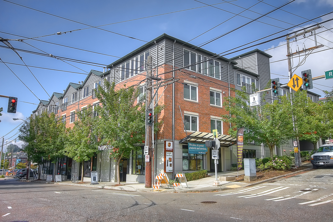 Property Photo: 701 1st Ave N 202 WA 98109