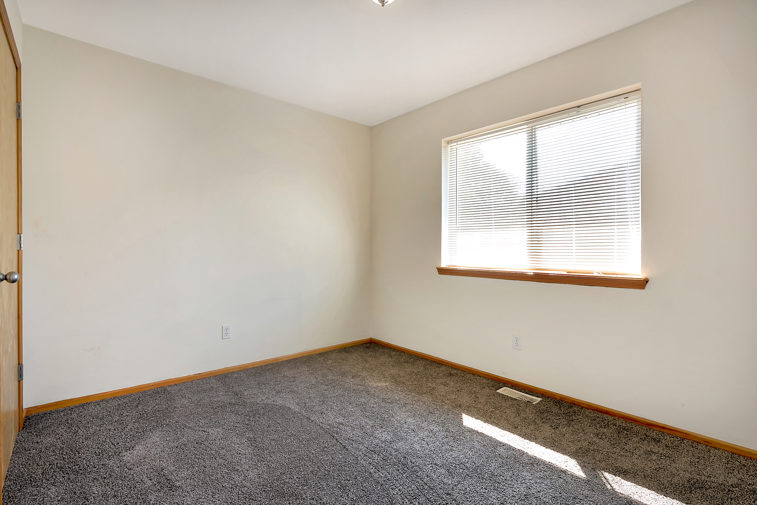 Property Photo: Bedroom 8390 Richmond Park Rd WA 98230