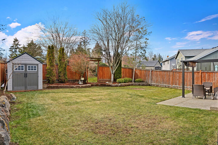 Property Photo: 114 119th Dr SE WA 98258