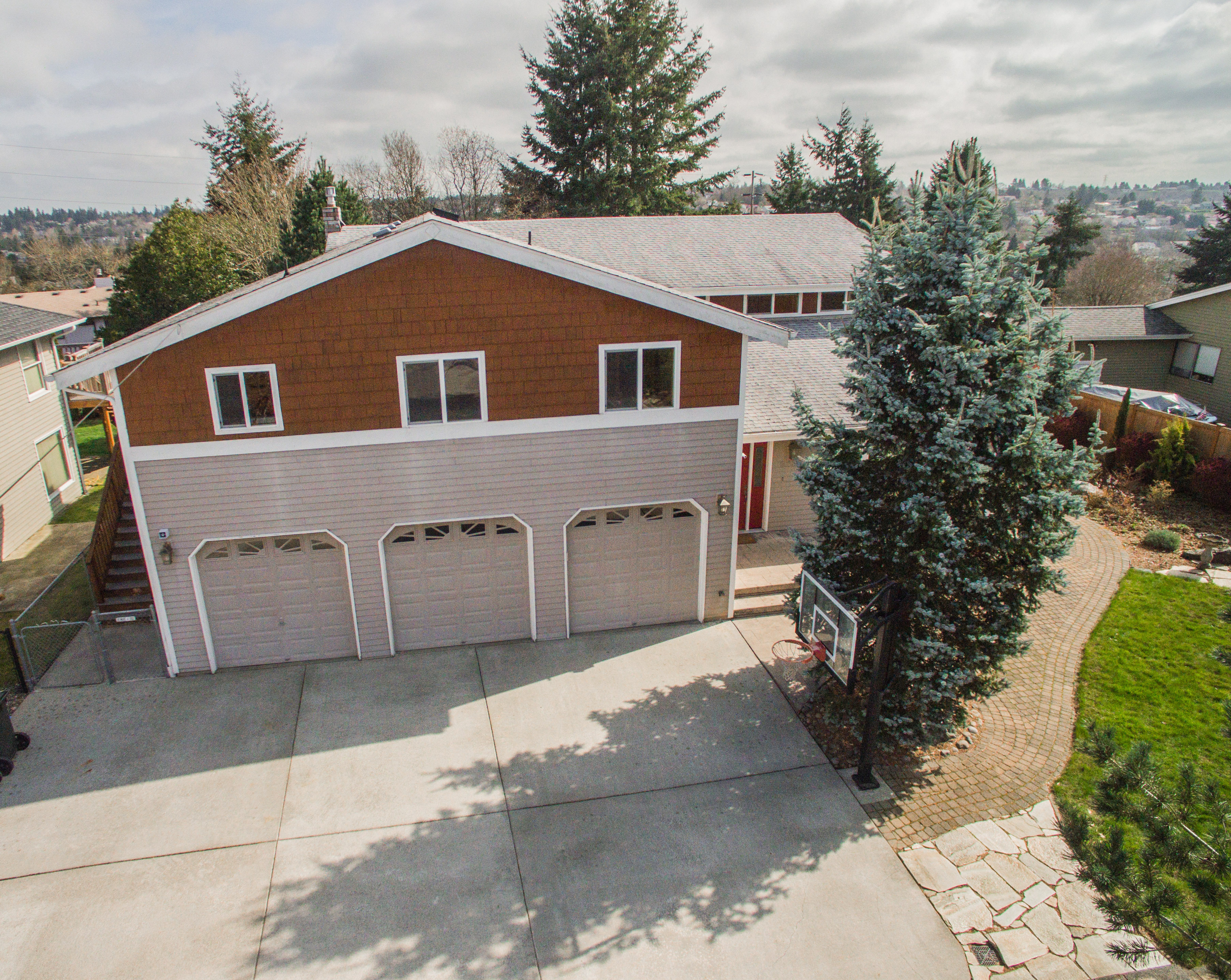 Property Photo:  3333 Shorecliff Dr NE  WA 98422 