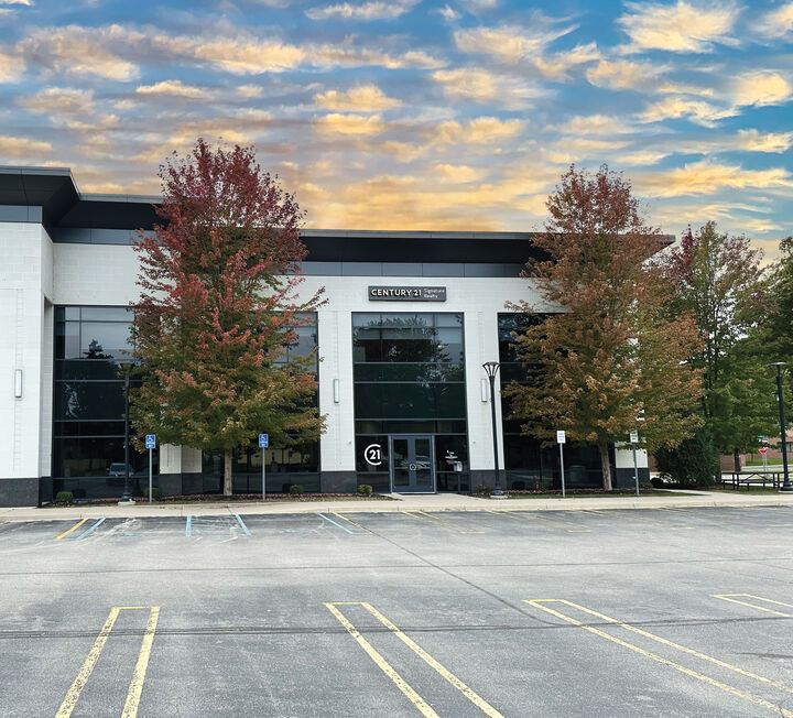 Midland Office,Midland,Signature Realty