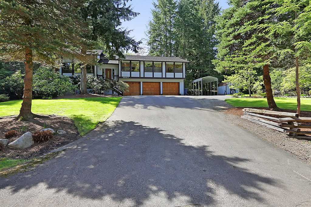 Property Photo:  20107 164th Ave NE  WA 98072 