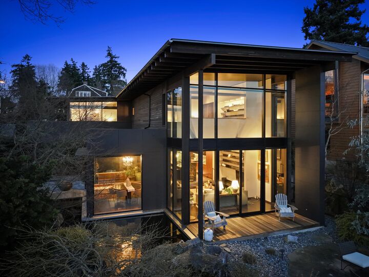 Property Photo: 919 6th Street W WA 98033