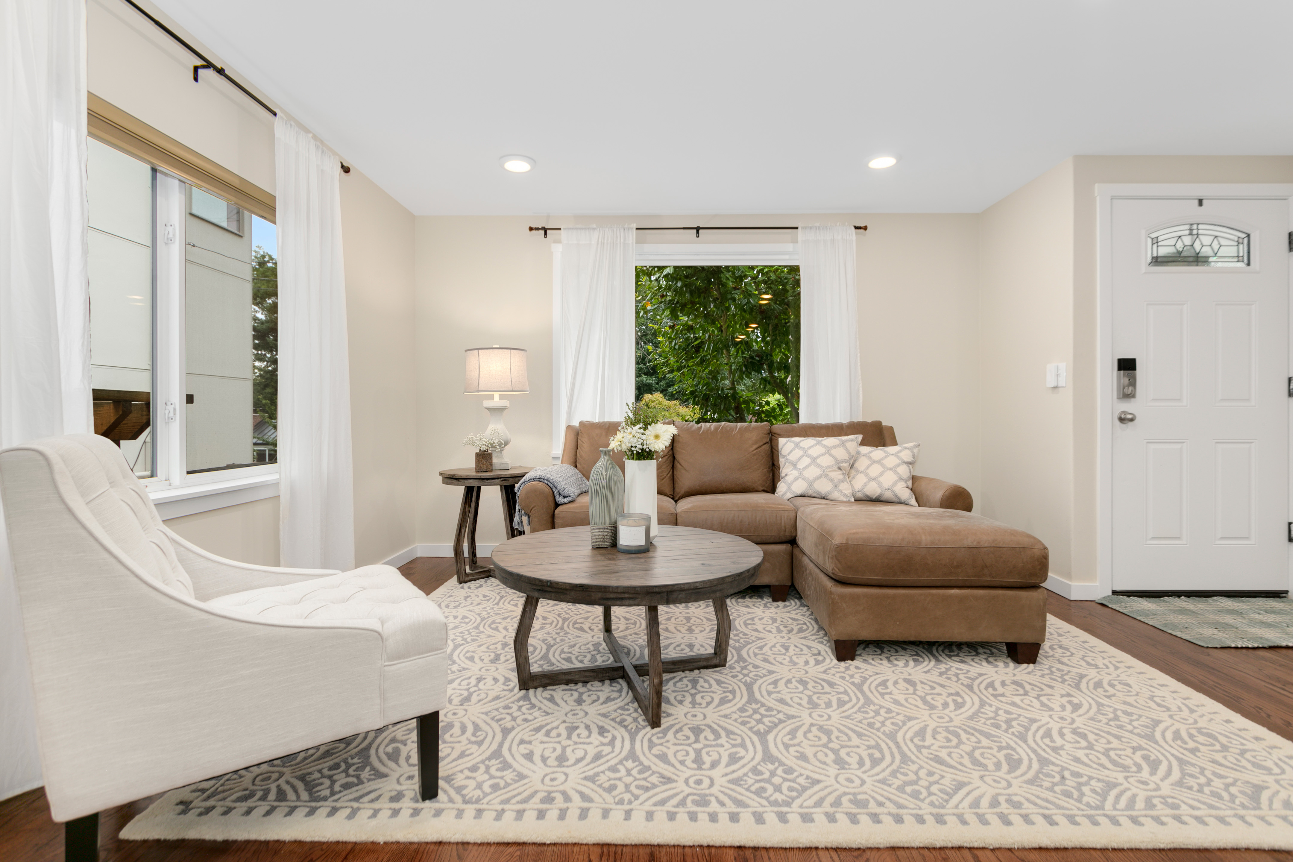 Property Photo: Living Room 6740 18th Ave SW  WA 98106 