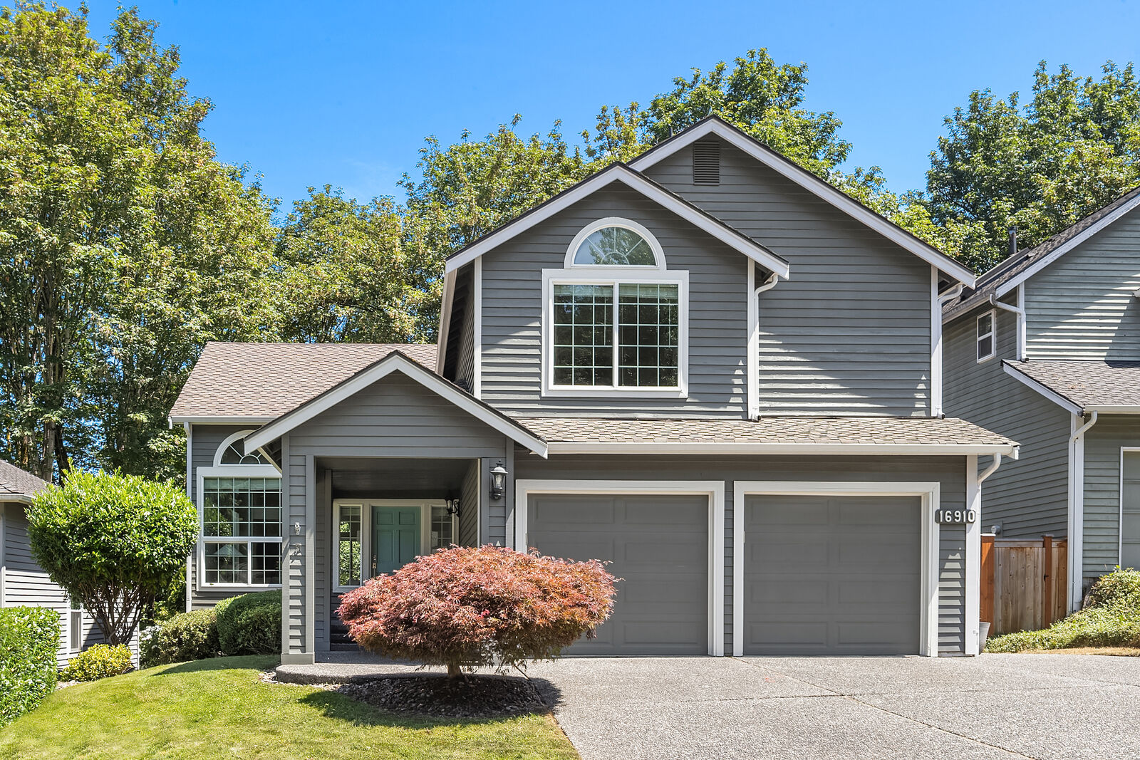 Property Photo:  16910  118th Avenue NE  WA 98011 