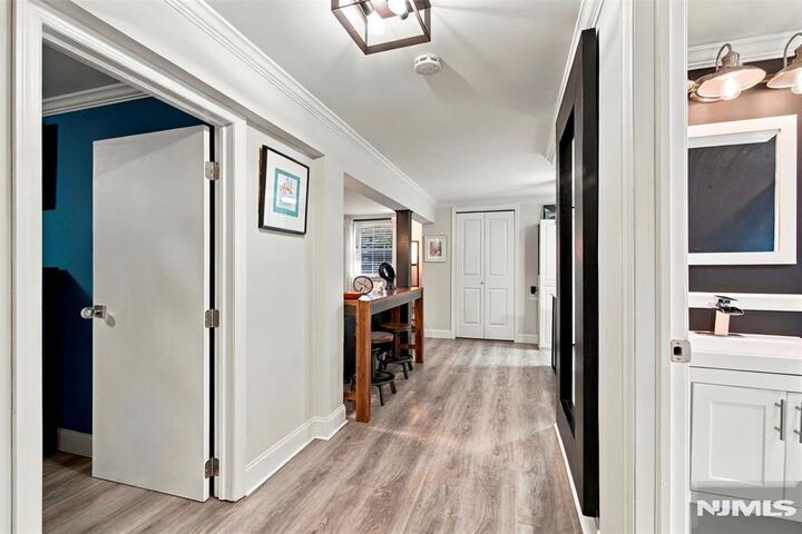 Property Photo:  470 Valley Road C009a  NJ 07043 
