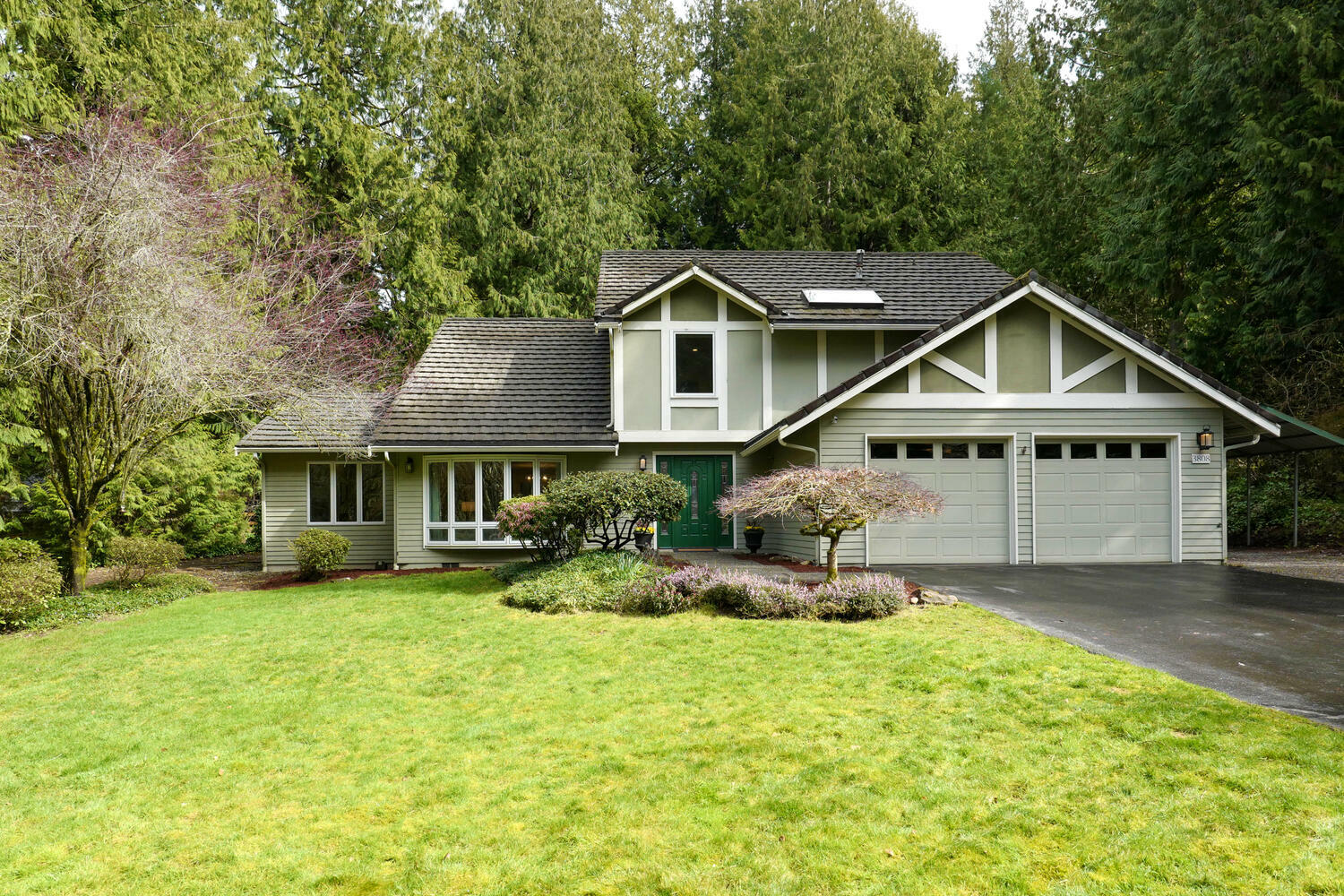 Property Photo:  3808 219th Ave SE  WA 98075 