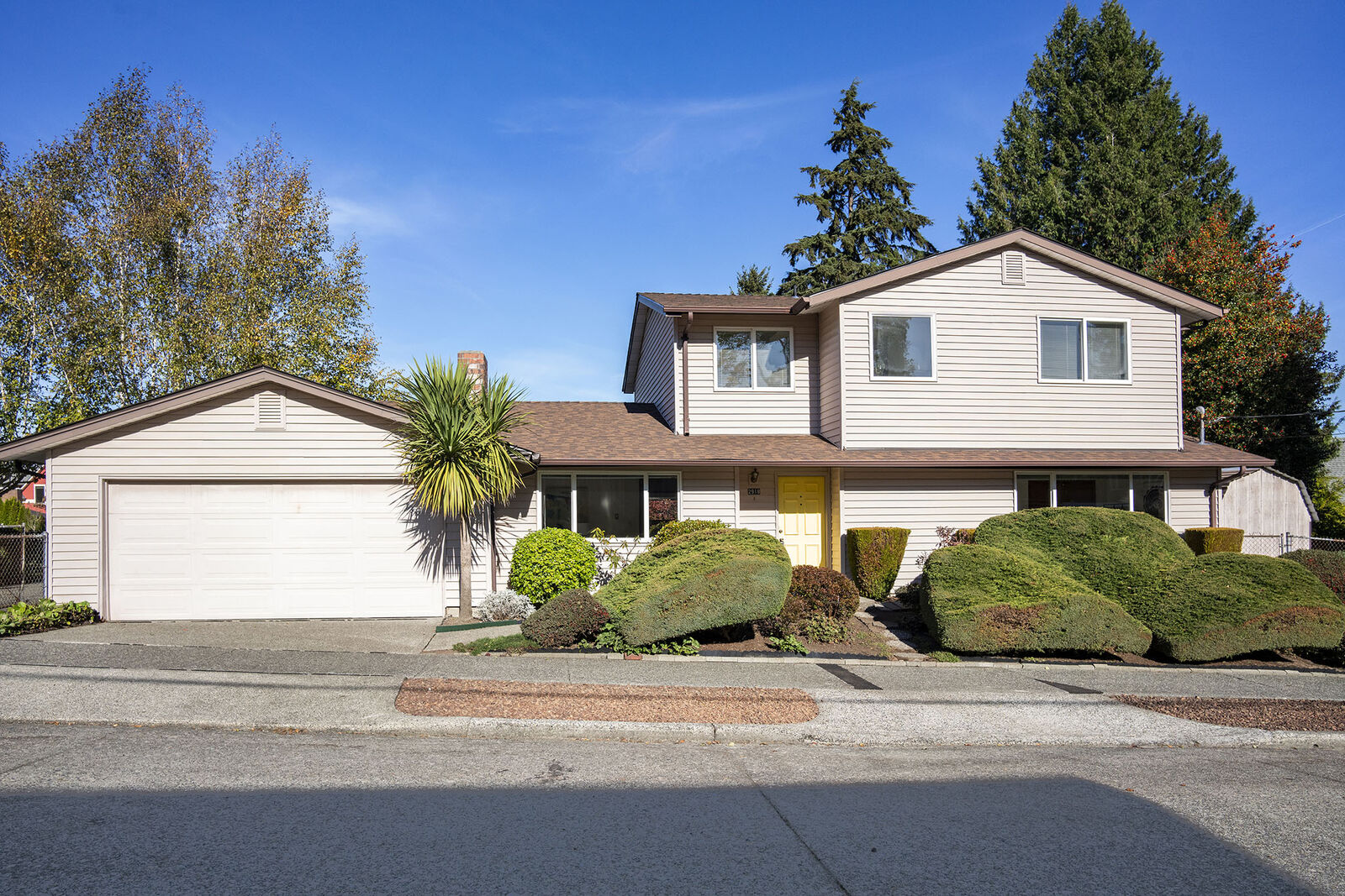 Property Photo:  2918 W Jameson Street  WA 98199 