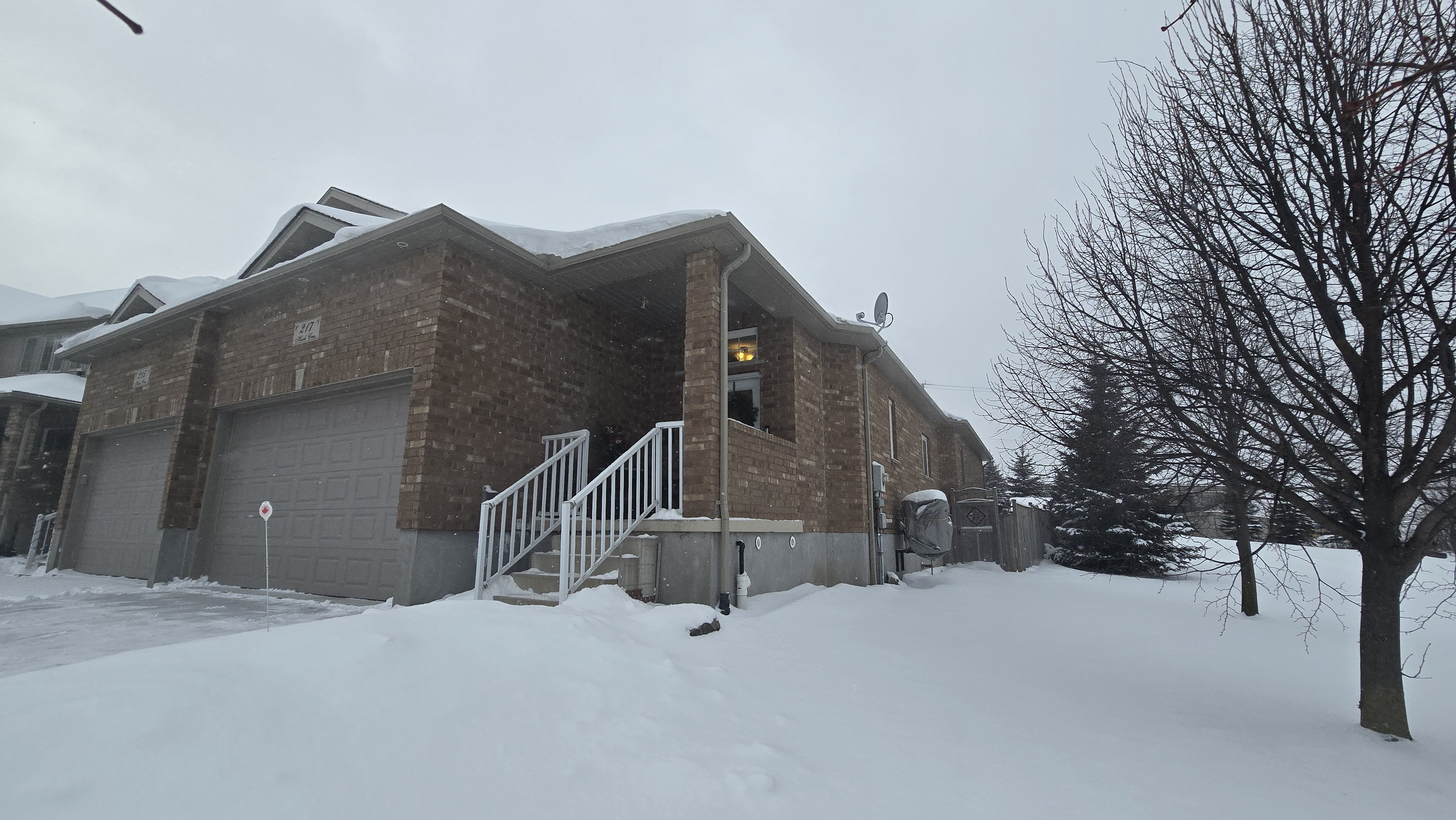 Property Photo:  217 Huck Crescent  ON N2N 0A3 