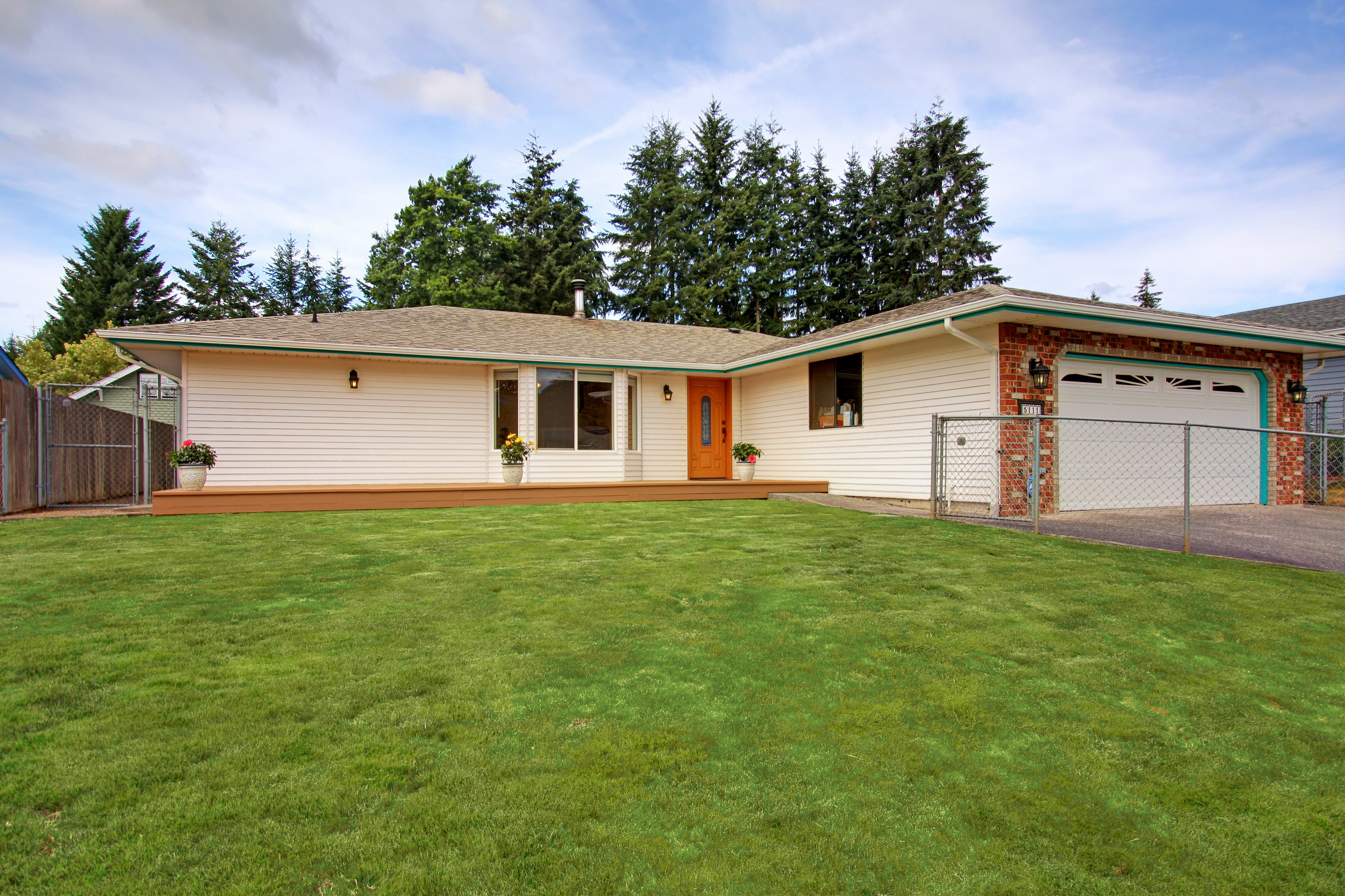 Property Photo:  5111 123rd Place NE  WA 98271 