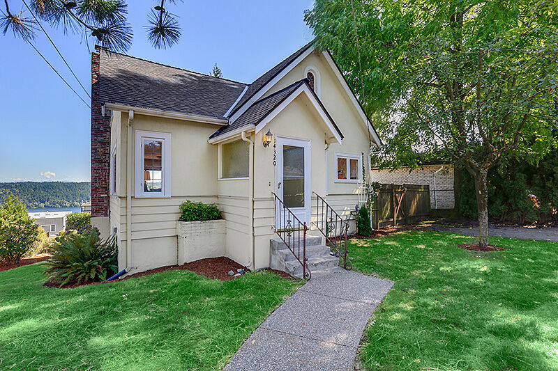 Property Photo: 14320 37th Ave NE WA 98125