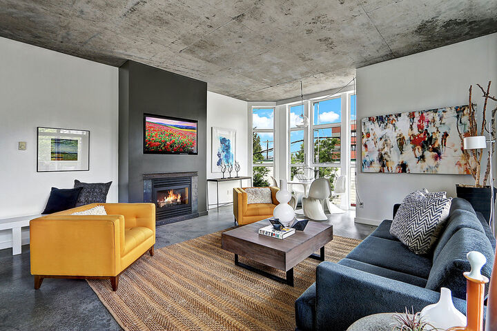 125 E Lynn St 206  Seattle WA 98102 photo