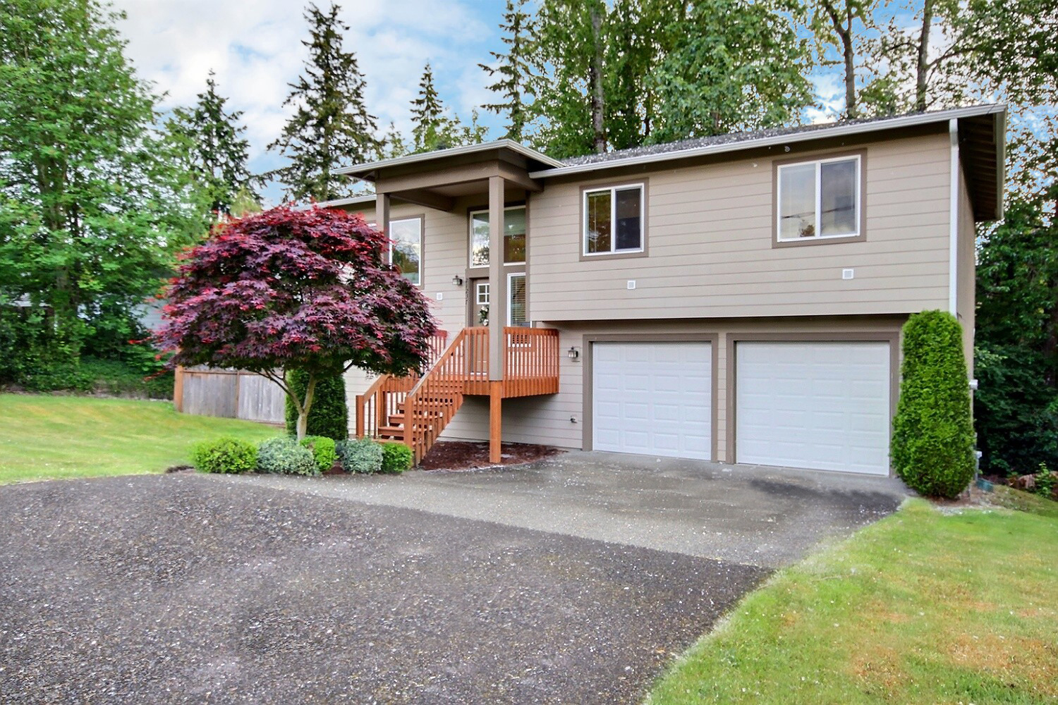 Property Photo:  21237 SE 213th St  WA 98031 