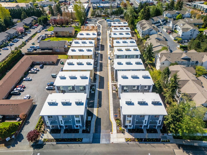 Property Photo:  222  124th Street SW H2  WA 98204 