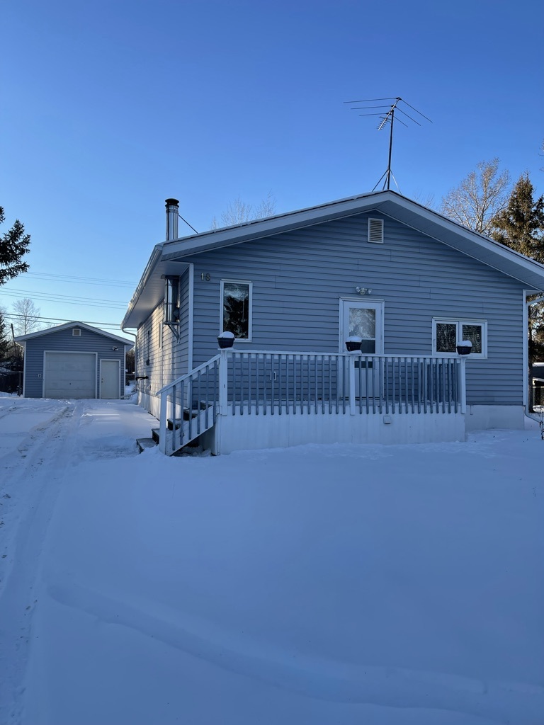 Residential For Sale, Single Family 18 104 Street, Hay River, Northwest
