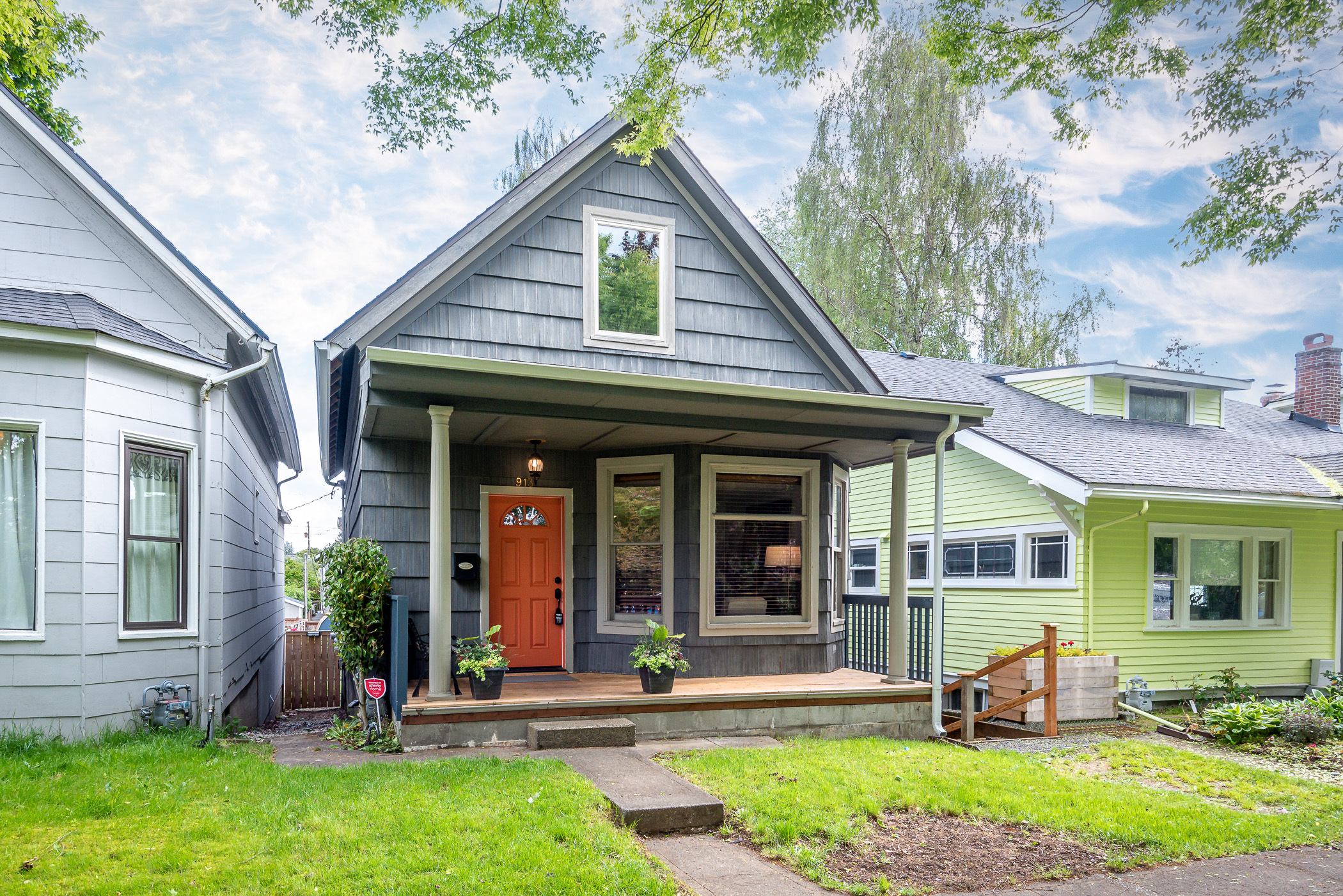 Property Photo:  913 N Ainsworth Avenue  WA 98403 