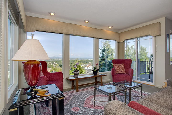 Property Photo: Living room 3733 Belvidere Ave SW  WA 98126 