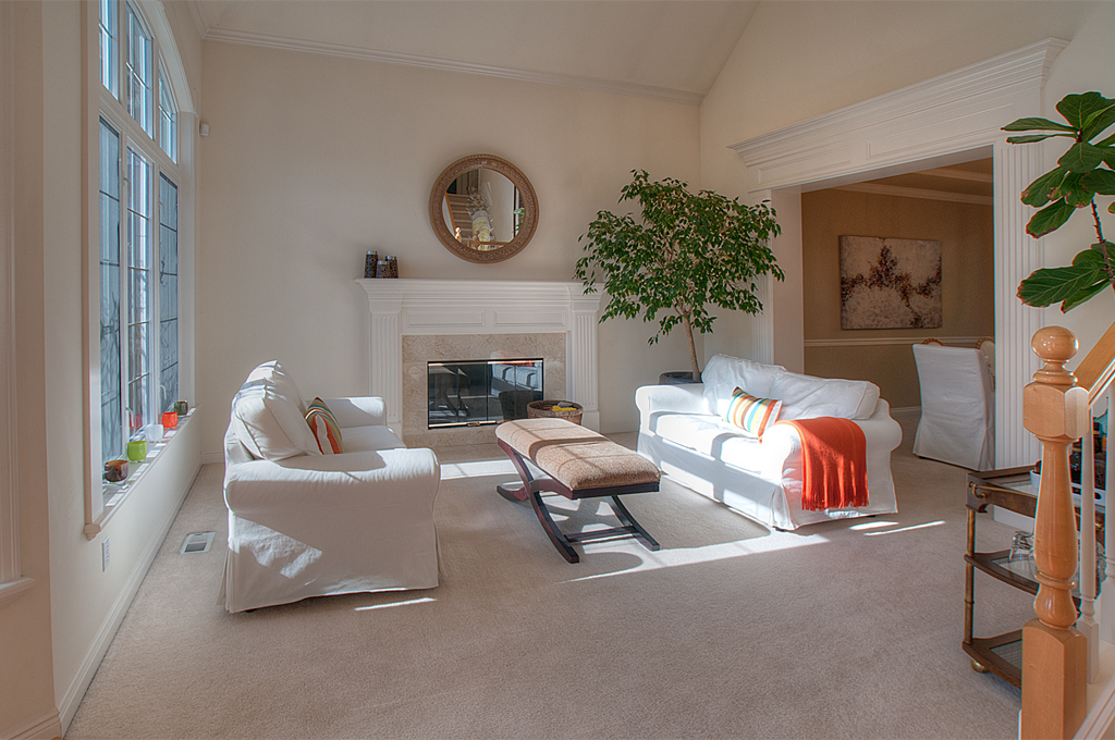 Property Photo: Living room 19192 NE 43rd Court  WA 98074 