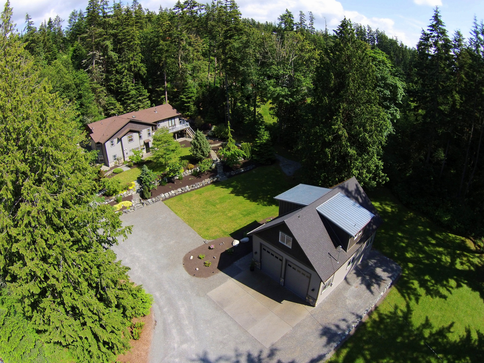 Property Photo:  628 N Sunset Dr  WA 98282 