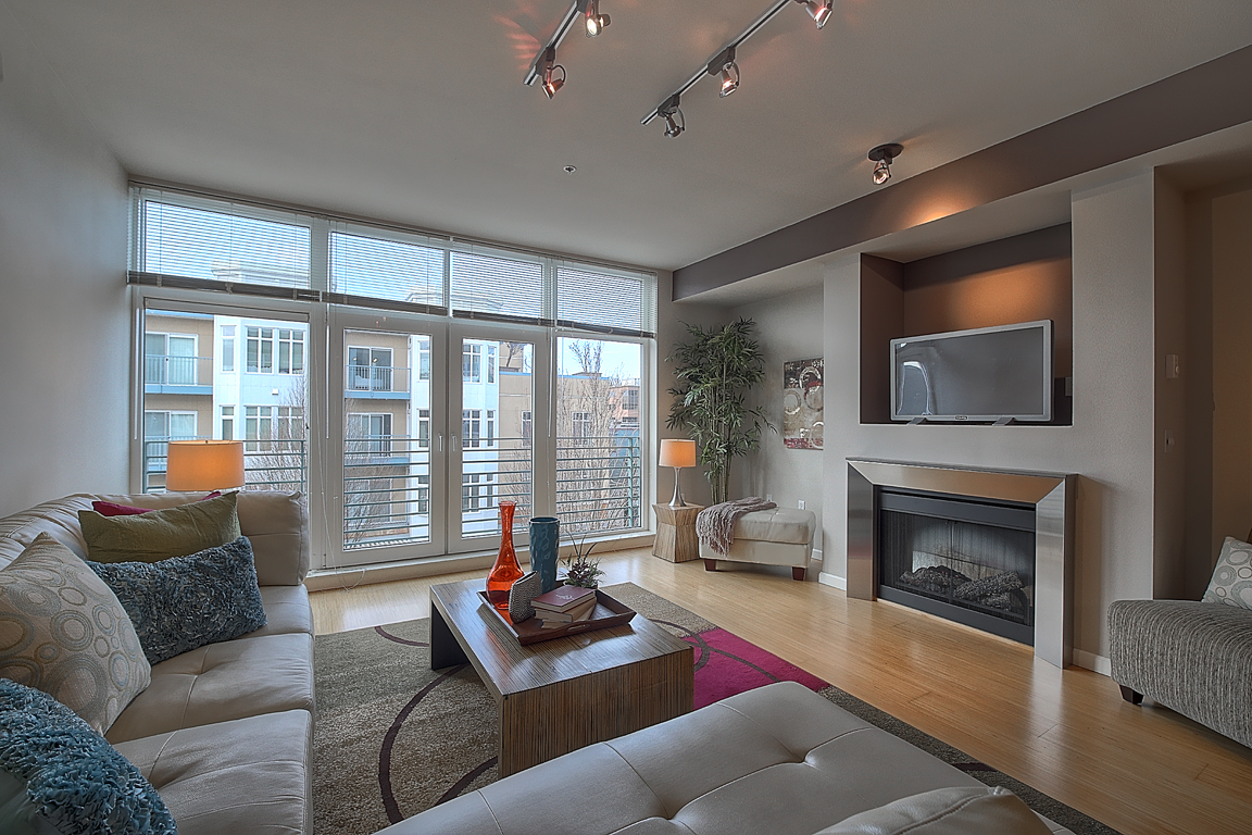 Property Photo: Interior tour 17 W Mercer St 207 WA 98119