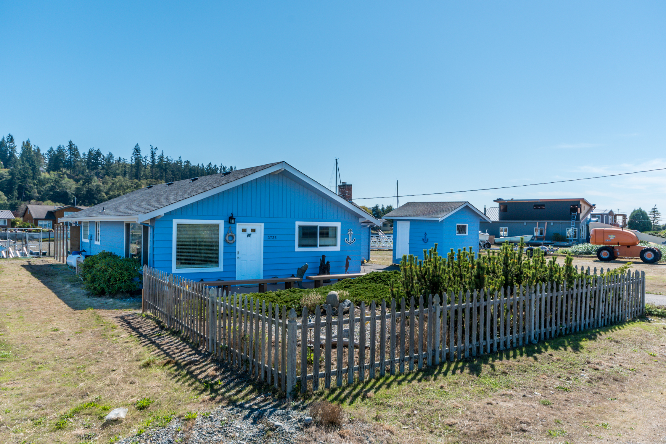 Property Photo: 3735 oceanside drive 3735 Oceanside Dr WA 98253