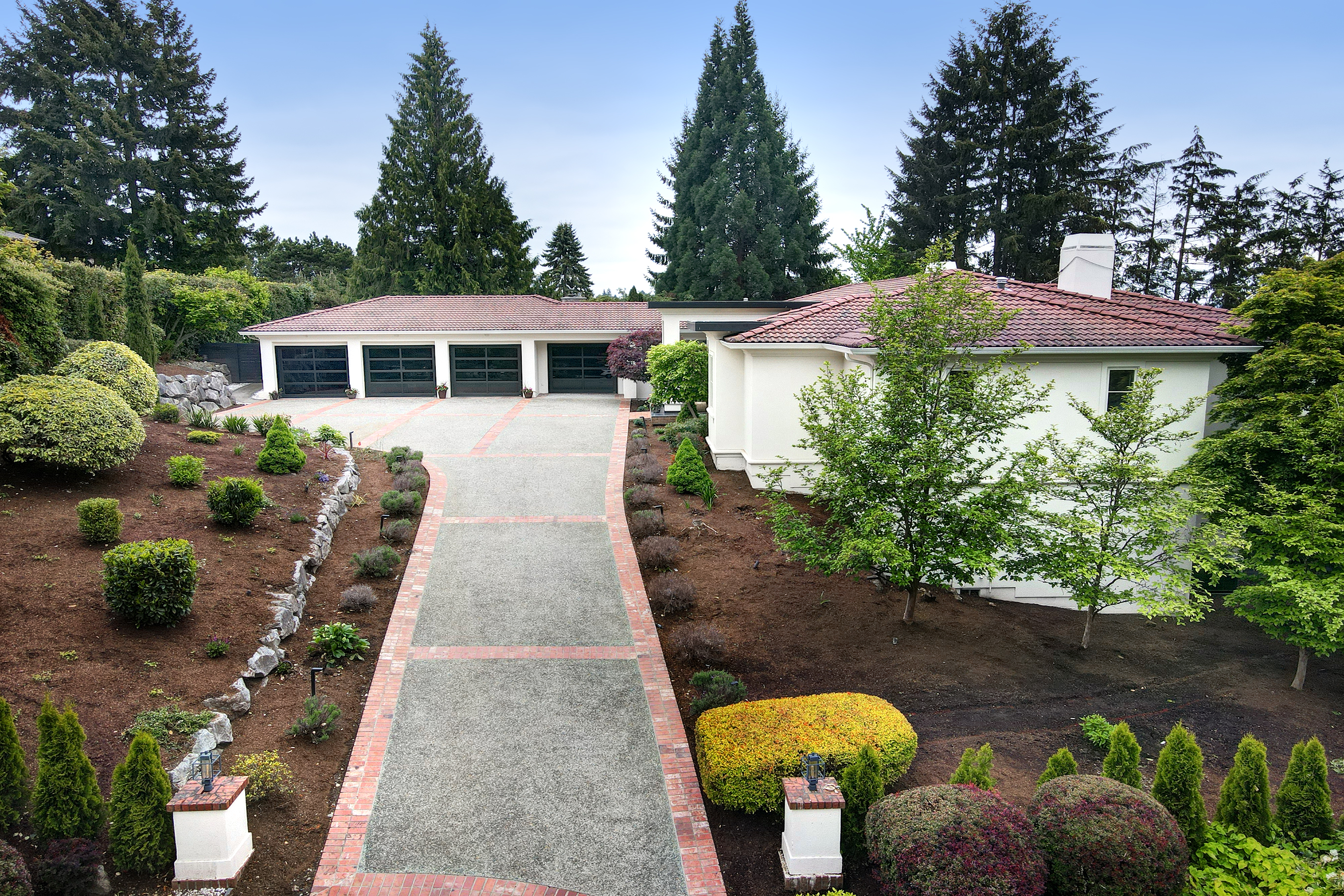 Property Photo:  8627 NE 19th Place  WA 98004 