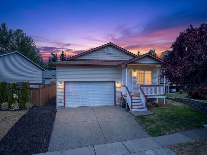 Property Photo:  4223  147th Street SW  WA 98087 