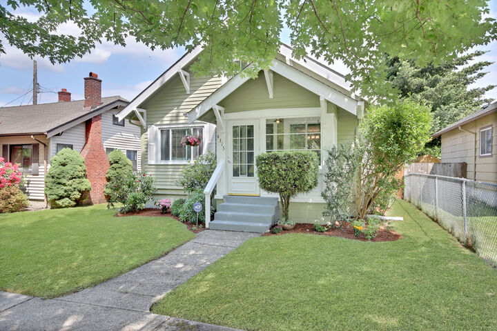 Property Photo: 4315 Fawcett Ave WA 98418