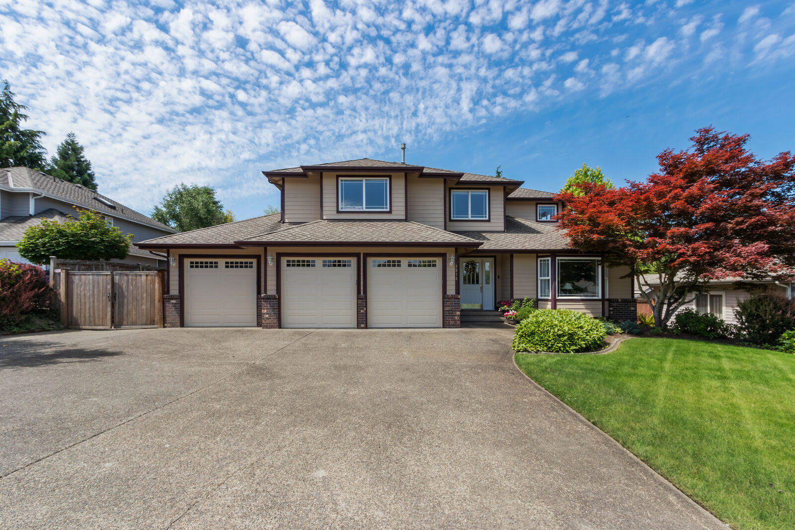 Property Photo: 2812 18th Street SE WA 98374