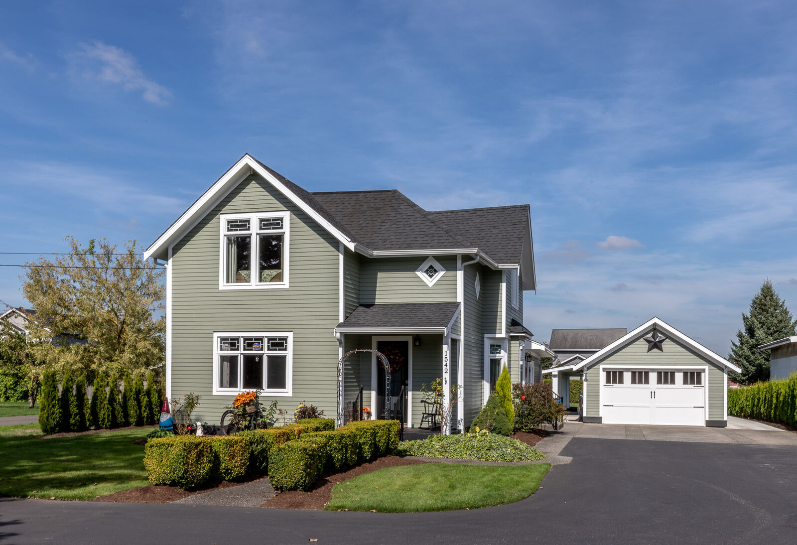 House for sale in Lynden 1542 Main St, Lynden, WA 98264