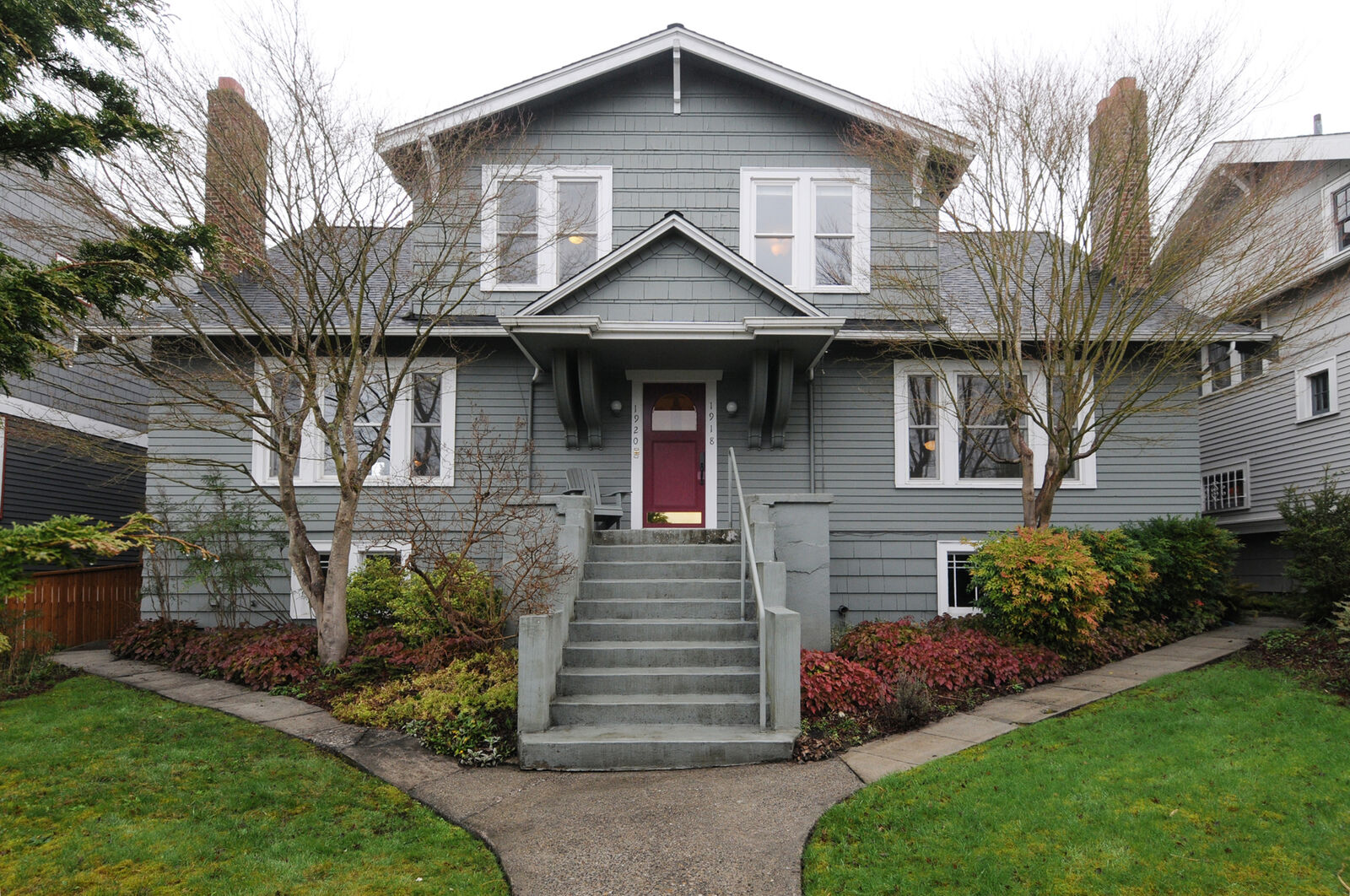 Property Photo:  1920 4th Ave W  WA 98119 