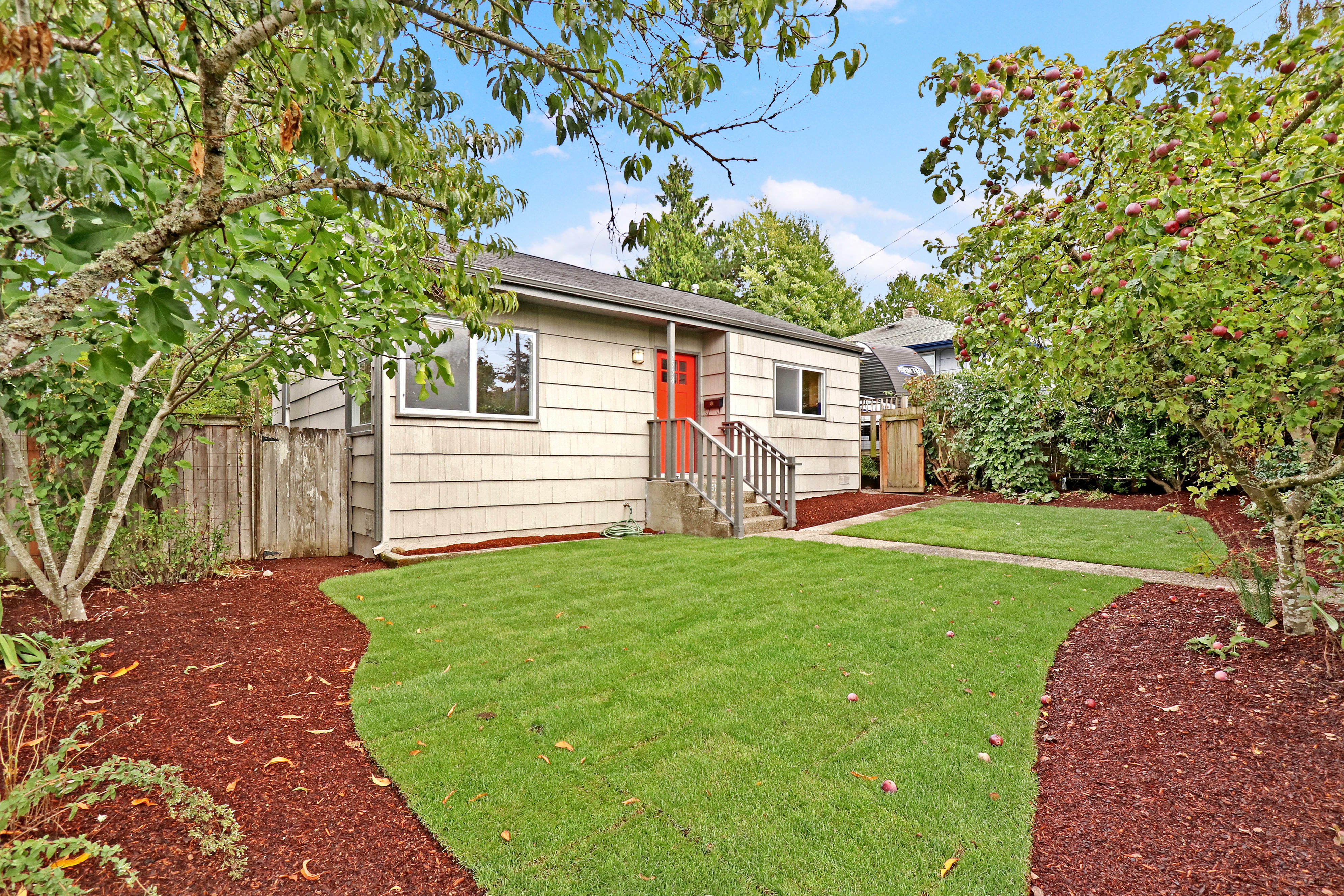 Property Photo: 9558 Waters Ave S  9558 Waters Ave S  WA 98118 