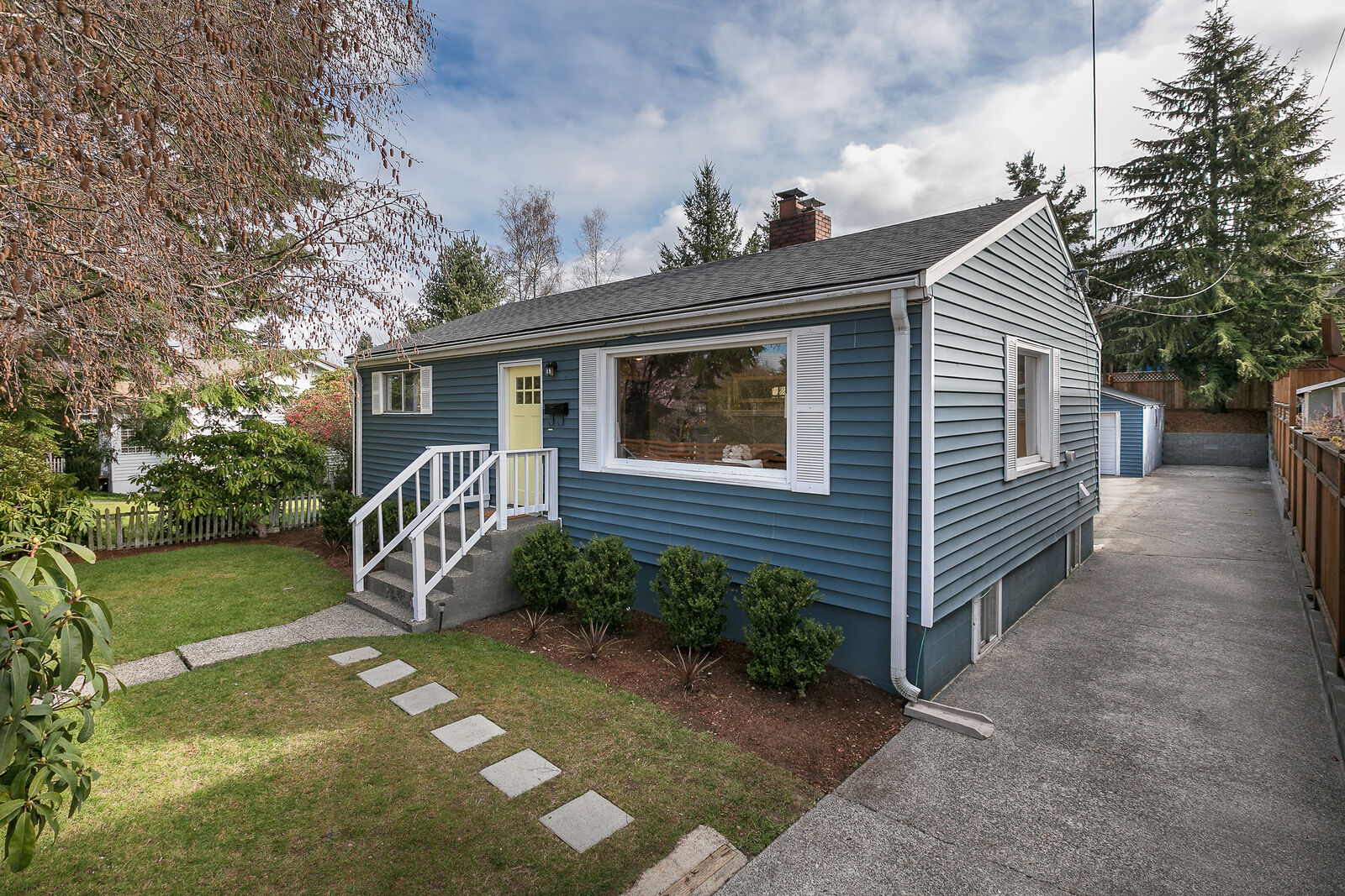 Property Photo: 8132 17th Avenue SW WA 98106