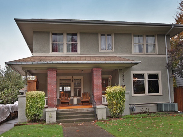Property Photo:  1605 SE 25th Ave  OR 97214 