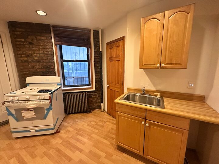 Property Photo:  144 W 9th Street 1 NY 11231 