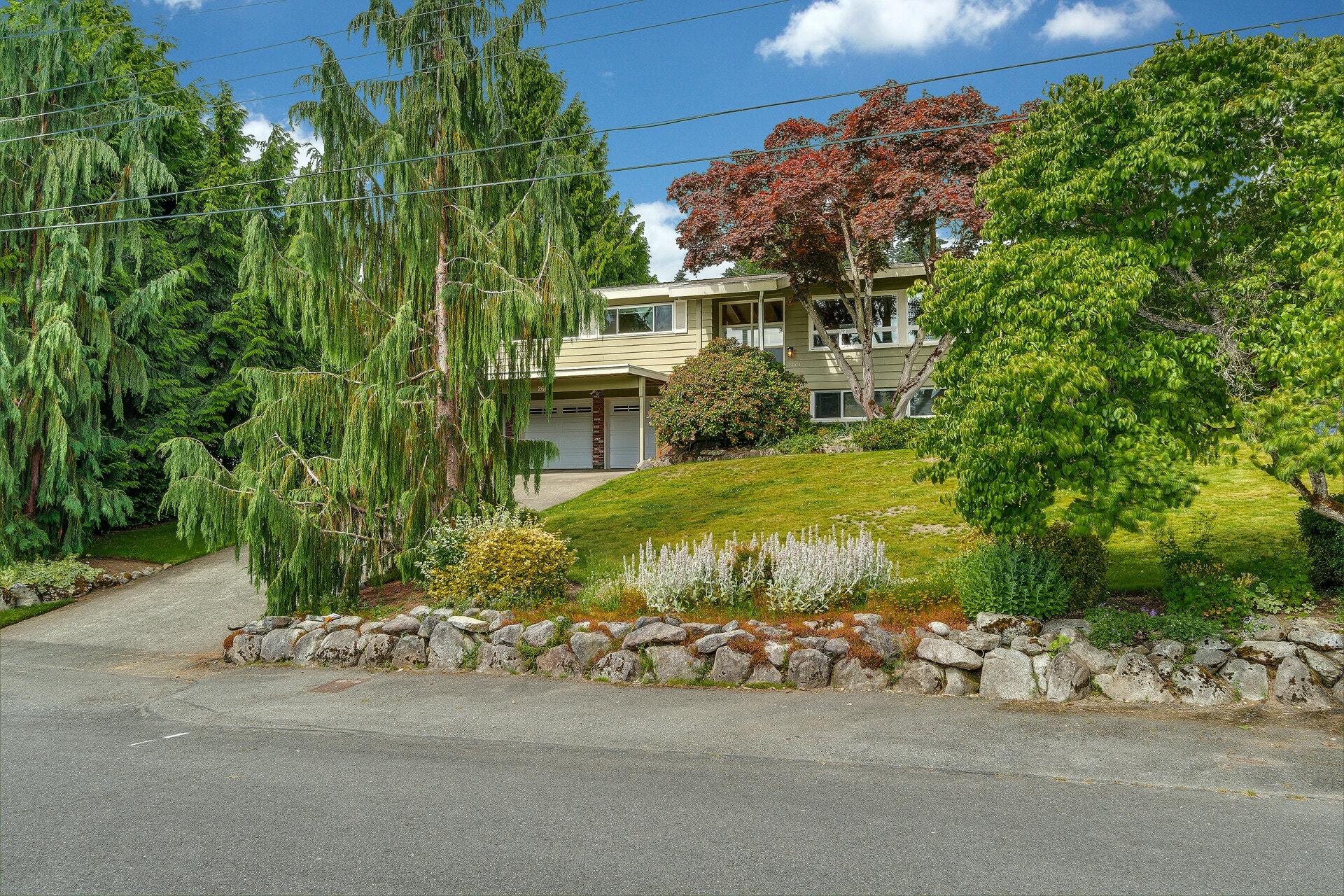 Property Photo: 2665 171st Ave SE WA 98008
