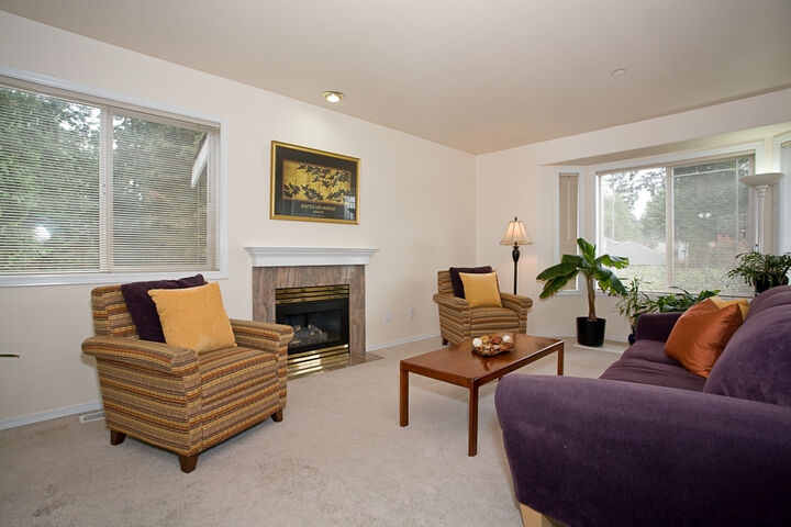 Property Photo: Living room/family room 331 NE 185th St WA 98155