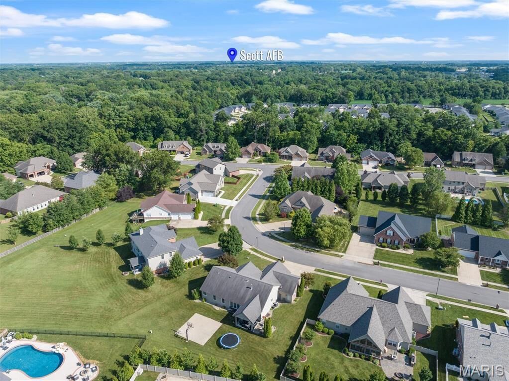 Property Photo: 437 Marbleton Circle IL 62269
