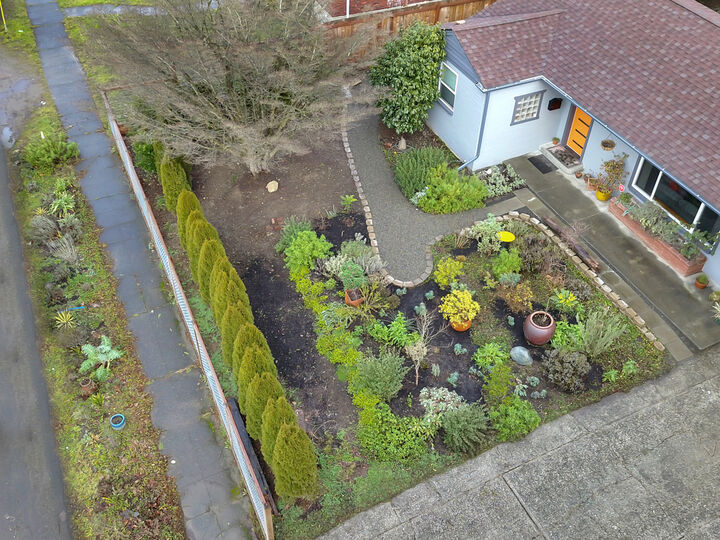 Property Photo: 1911 S Hosmer St WA 98405